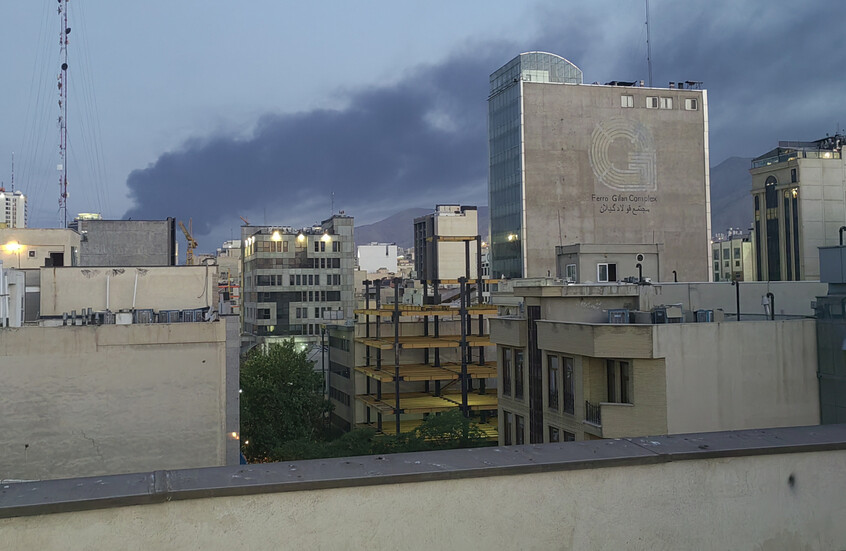 إيران.. 3 قتلى و4 مصابين في قصف إسرائيلي استهدف نقطة تفتيش بمدينة كاشان وسط البلاد (فيديو)