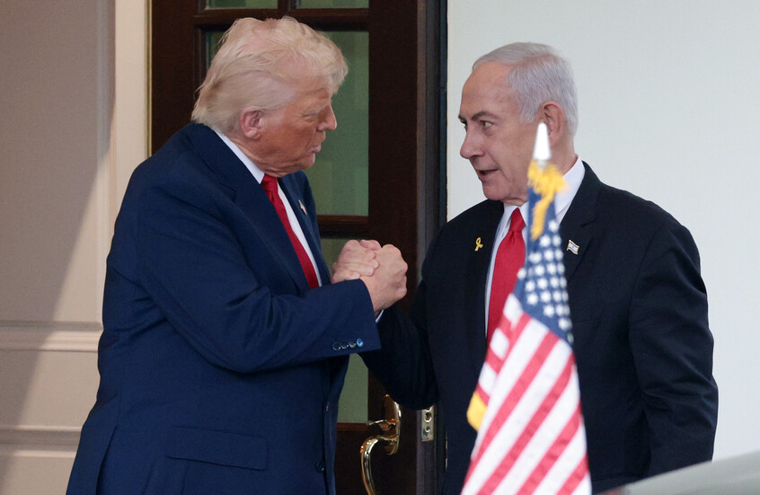 تقرير أمريكي يكشف عن دولة عربية ستتخذ خطوة نحو استئناف العلاقات مع إسرائيل خلال اجتماع بالبيت الأبيض