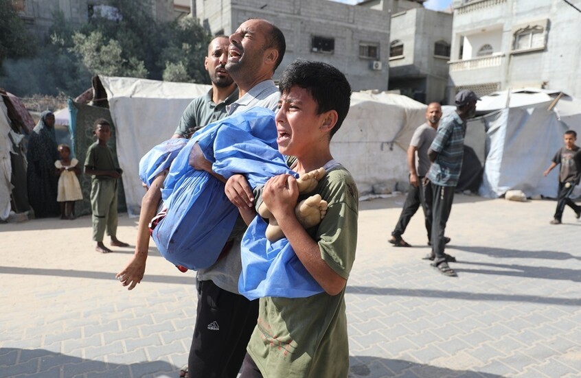 مراسلنا: مقتل 28 مدنيا في غارات جوية مكثفة على قطاع غزة منذ فجر اليوم (صورة +  فيديو)