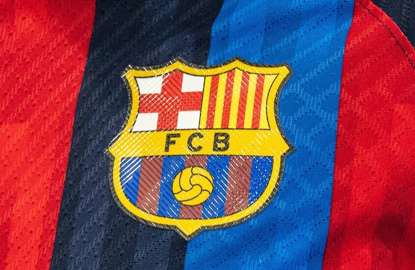 رسميا.. برشلونة يعلن تعاقده مع لاعب "موهب" مولود في الكويت