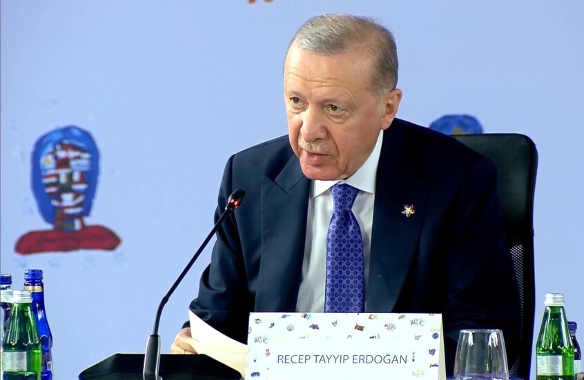 أردوغان يبحث مع الحكومة الهجمات الإسرائيلية على سوريا