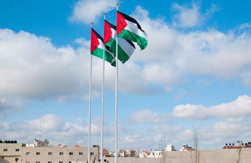 زعيم حزب فرنسي: قرار ماكرون بشأن فلسطين متسرع وله اعتبارات شخصية