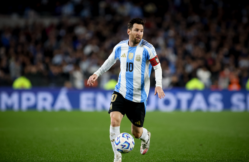 سكالوني يعلن قائمة منتخب الأرجنتين لمواجهتي فنزويلا والإكوادور