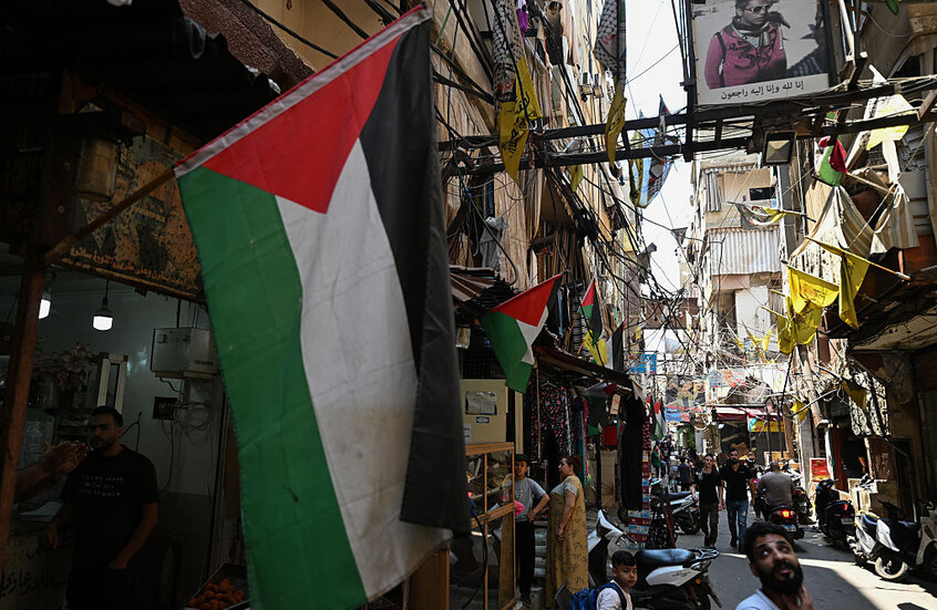 مسؤول لبناني: نزع سلاح المخيمات الفلسطينية يمهد الطريق لمنح اللاجئين حقوقا قانونية جديدة