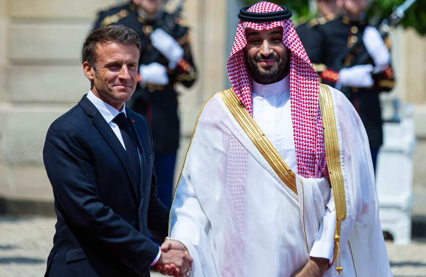 بن سلمان لماكرون: نؤكد موقفنا الداعي لوقف فوري للحرب في غزة وإدانتنا أي إجراءات تقوض حل الدولتين