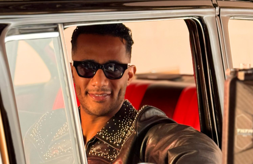 محمد رمضان برفقة عمدة نيويورك عند "أجداده" (صور + فيديو)