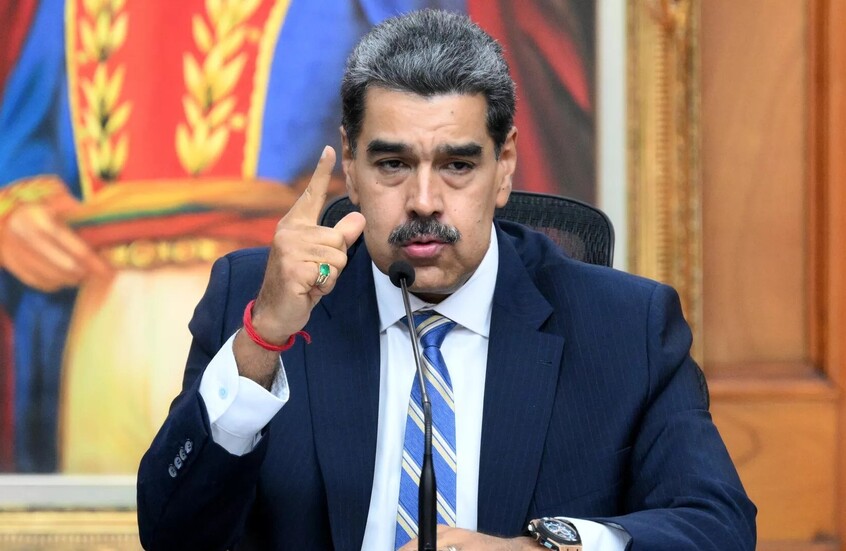 مادورو يوقع مرسوما لإعلان حالة الطوارئ إذا تعرضت فنزويلا لهجوم عسكري أمريكي