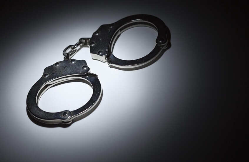سجن مواطنة في تايوان حاولت تزوير وثائق مالية باستخدام بصمات رجل ميت أثناء جنازته