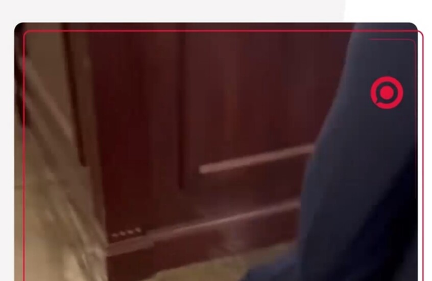 قام يلوّح للكاميرا.. انهيار جديد للسيناتور الأمريكي ميتش ماكونيل داخل الكونغرس