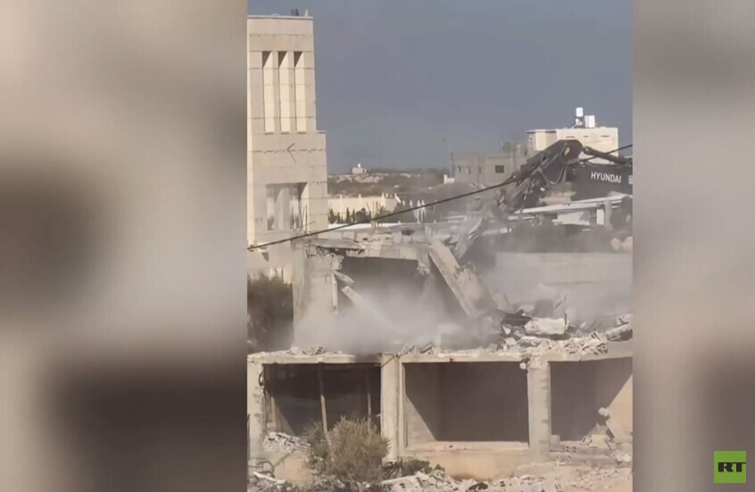 هدم منازل لفلسطينيين في قرية شقبا بالضفة الغربية