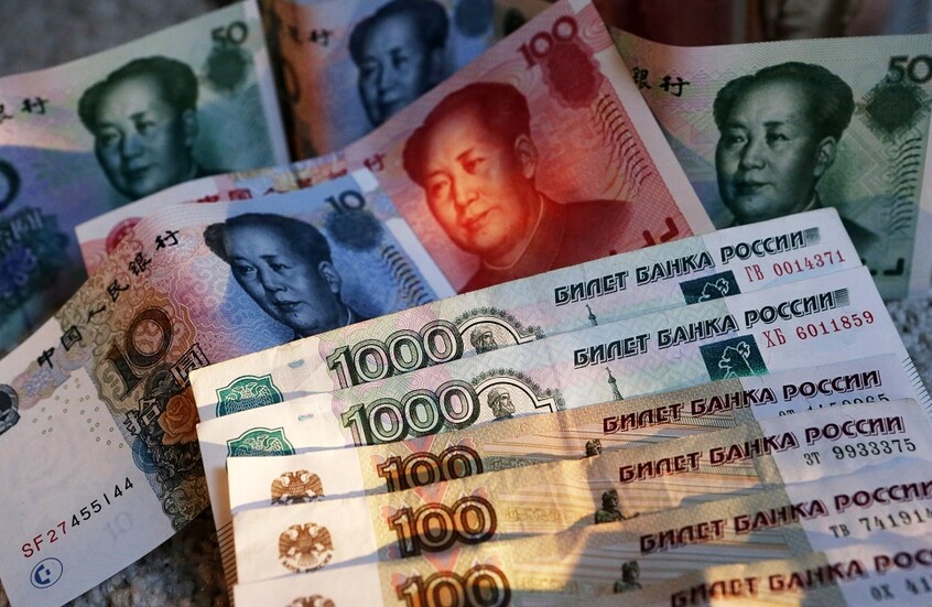 سيلوانوف: حصة التسويات بين روسيا والصين بالعملات الوطنية وصلت إلى 99.1%