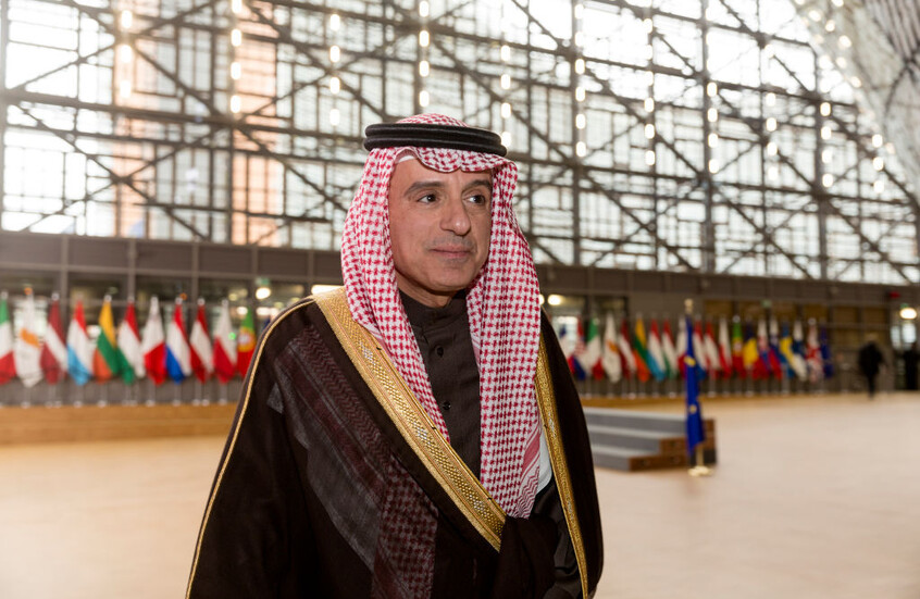 السعودية.. فيديو رد عادل الجبير عمن يطالبون باستخدام الهيدروجين الأخضر يشعل تفاعلا