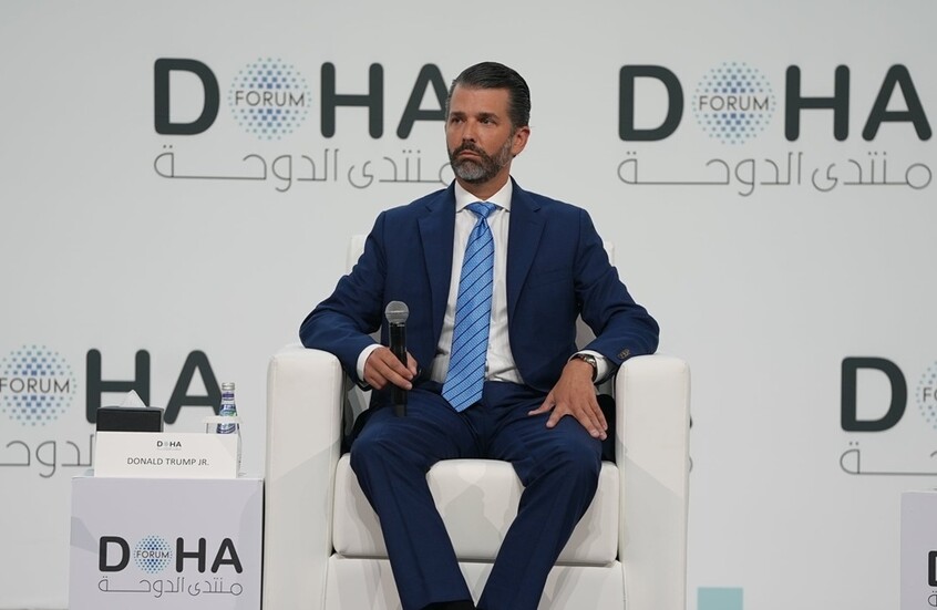نجل ترامب يرجح إنهاء الدعم الأمريكي لكييف ويتهم النخب الأوكرانية بـ"الفساد"