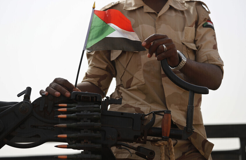 السودان.. مستشار دقلو يصدر بيانا ردا على وجود مرتزقة كولومبيين يقاتلون ضمن صفوف "الدعم السريع"