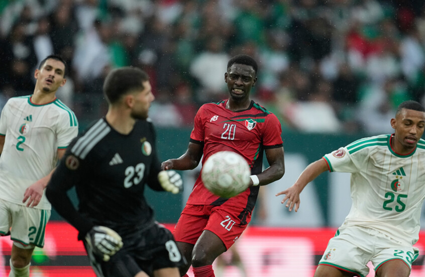 أول تعليق للوكا زيدان بعد ظهوره الأول مع الجزائر في كأس إفريقيا