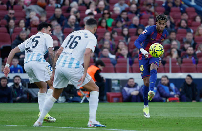 برشلونة يهزم أوفييدو ويستعيد صدارة "الليغا" من ريال مدريد