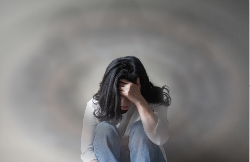 تأثير سن اليأس على دماغ المرأة وصحتها النفسية
