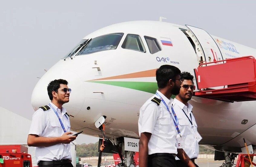 إبرام اتفاقية لإنتاج طائرات SJ-100 الروسية في الهند