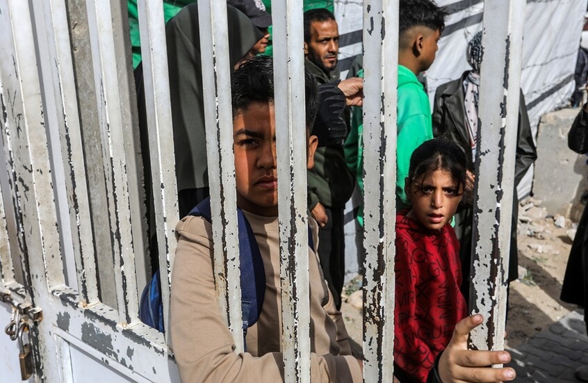 الدفاع المدني في غزة يوقف عملياته بسبب نفاد الوقود ويناشد المجتمع الدولي التدخل العاجل