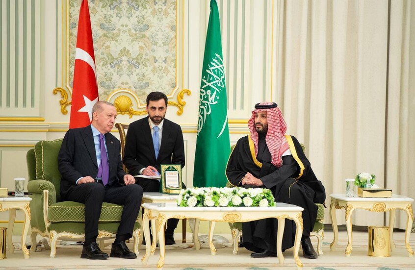 الرئاسة التركية: أردوغان بحث مع ولي العهد السعودي رفع مستوى العلاقة وملفات سوريا وفلسطين واليمن
