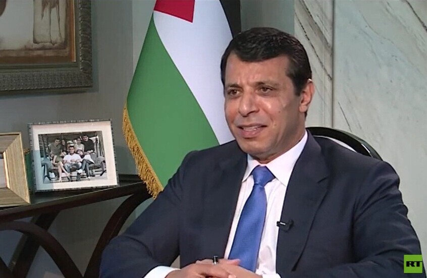 رئيس وزراء إسرائيلي سابق يلتقي دحلان في الإمارات وسط تكهنات بخطوة سياسية كبيرة