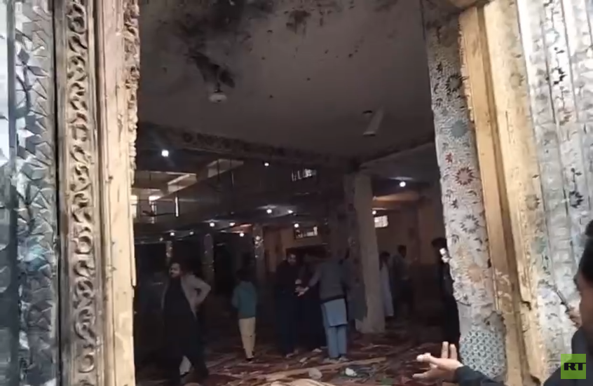 "فعل فرعوني".. مقتدى الصدر يدين تفجيرا داخل مسجد في باكستان (فيديو)