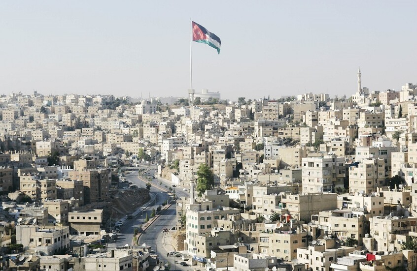 الأردن.. 3 أحزاب تتجه للاندماج والقضاء ينظر في حل حزبين بسبب مخالفات مالية