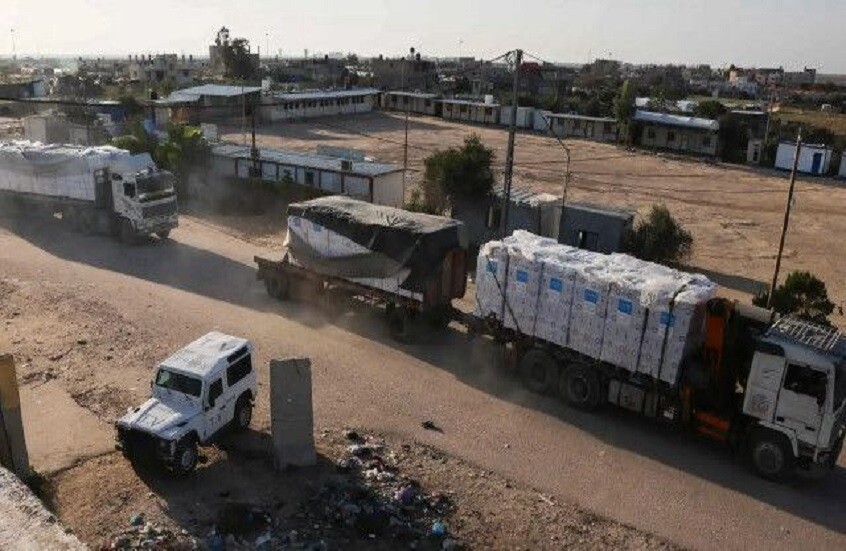 الهلال الأحمر الفلسطيني يسيّر 9 شاحنات من الضفة الغربية محملة بأكثر من 3 ملايين وحدة دواء إلى غزة