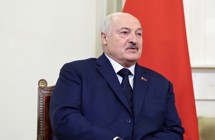"ربما أصبح سيدا يوما ما".. لوكاشينكو يمازح مدير الكرملين قبيل اجتماعه مع الرئيس بوتين