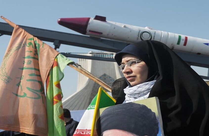 تسنيم: المحطات والشركات التي تساهم في نشر "الدعاية المعادية" أو البث الموجه ضد إيران ستُعتبر أهدافا