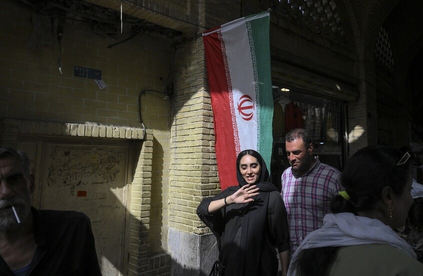 طهران تطالب باكو بإبعاد العسكريين الإسرائيليين من أذربيجان