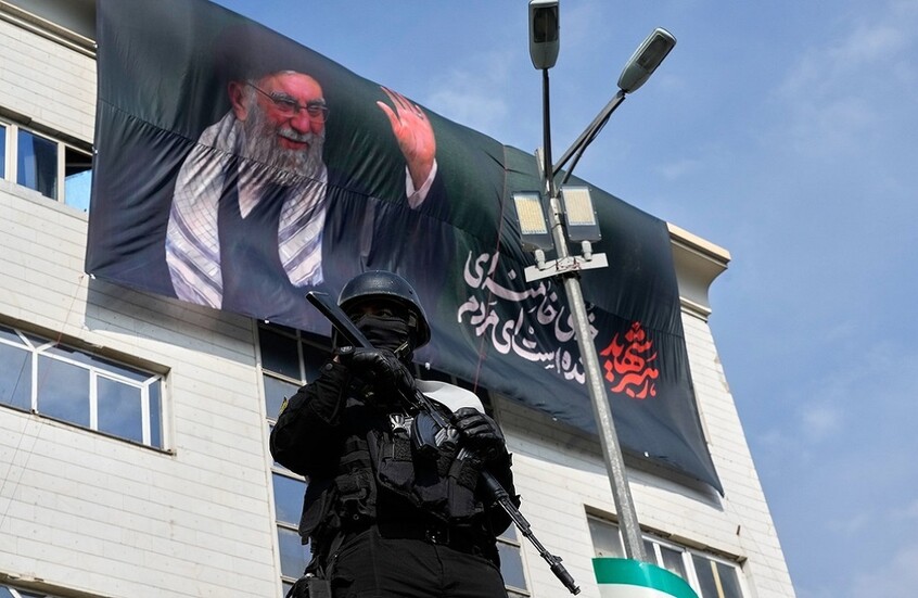 إيران: تفكيك خلية إرهابية مسلحة عميلة للولايات المتحدة وإسرائيل