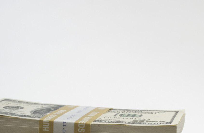 "بلومبرغ": الإمارات تتمسك بالتعهد باستثمار 1.4 تريليون دولار في الولايات المتحدة