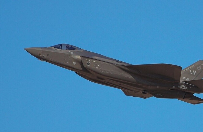 ترامب يعلن موافقة الولايات المتحدة على بيع طائرات F-35 للسعودية لأول مرة