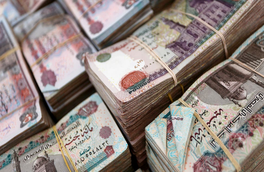 مصر.. قروض مليارية لرجل أعمال تثير جدلا واسعا والبنك المركزي يصدر بيانا حاسما