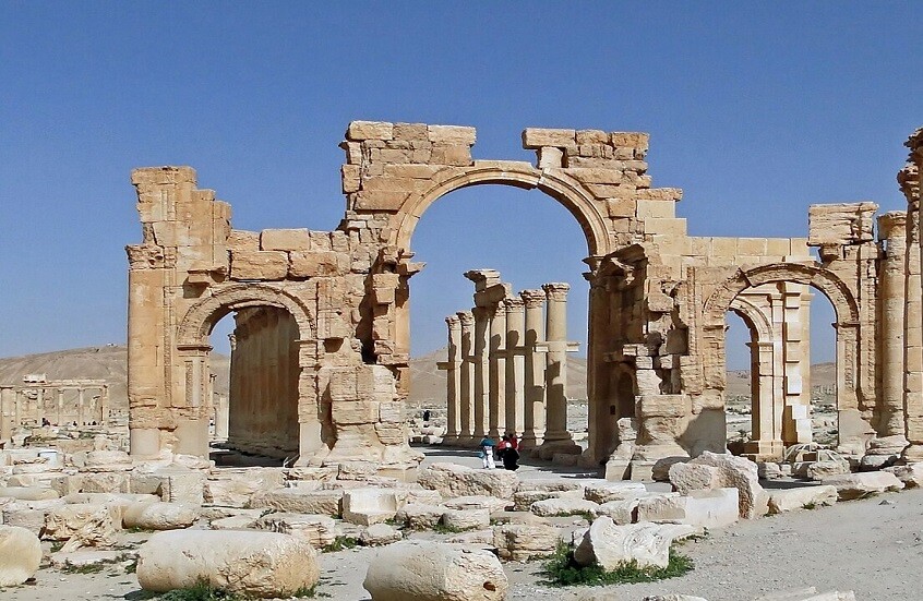 علماء آثار روس يسلّمون مكتشفات تدمر إلى المتاحف السورية