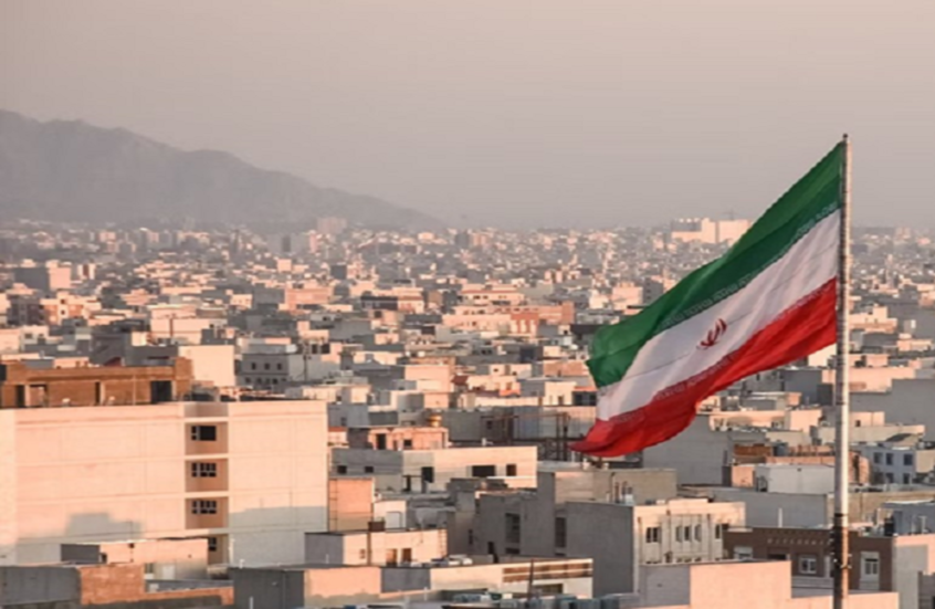 خارجية إيران: تهديد ترامب بارتكاب جرائم حرب يرتب عليه مسؤولية أمام الجنائية الدولية