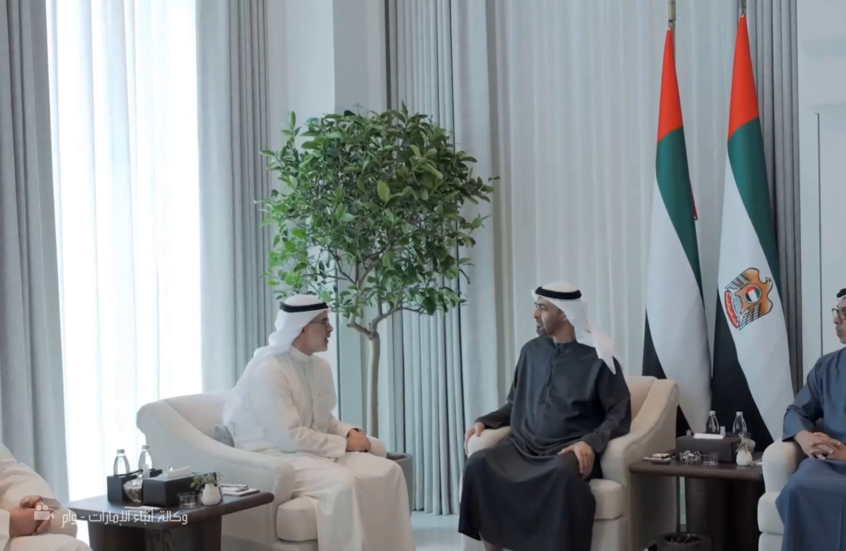 الرئيس الإماراتي يستقبل وزير خارجية الكويت في أبوظبي