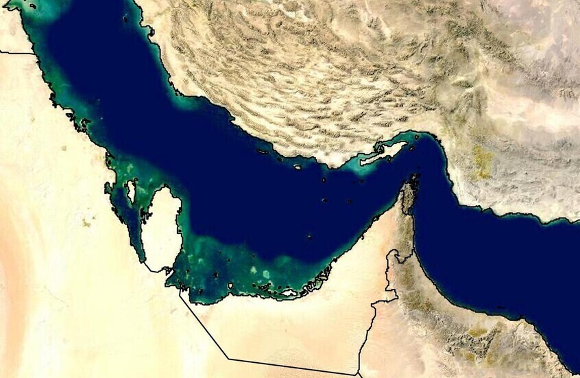 "فارس": الخطة المطروحة للتفاوض تشمل تقييد مرور السفن يوميا عبر هرمز لمدة أسبوعين
