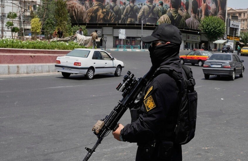 الحرس الثوري الإيراني: اعتقال 69 شخصا مرتبطين بالتيار الملكي والكيان الصهيوني في محافظة مازندران