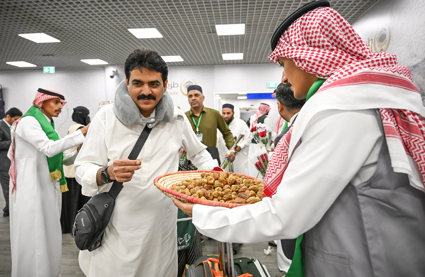 السعودية: بدء استقبال رحلات ضيوف الرحمن