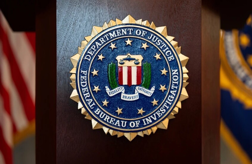 الولايات المتحدة.. إيقاف إيرانية بتهمة التوسط في صفقة لبيع طائرات مسيرة وقنابل وذخائر للسودان (صور)