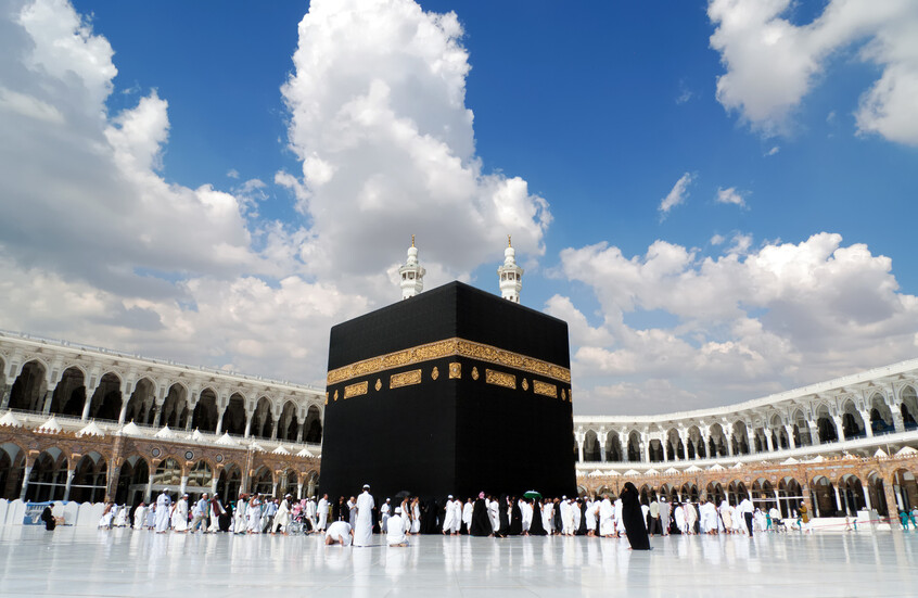 السعودية.. غرامة مالية طائلة لمن يؤوي حاملي تأشيرات الزيارة بمكة