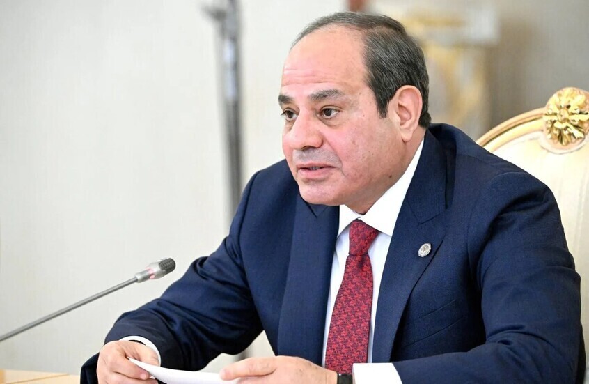 السيسي يشدد على حرية الملاحة وإخلاء الشرق الأوسط من الأسلحة النووية