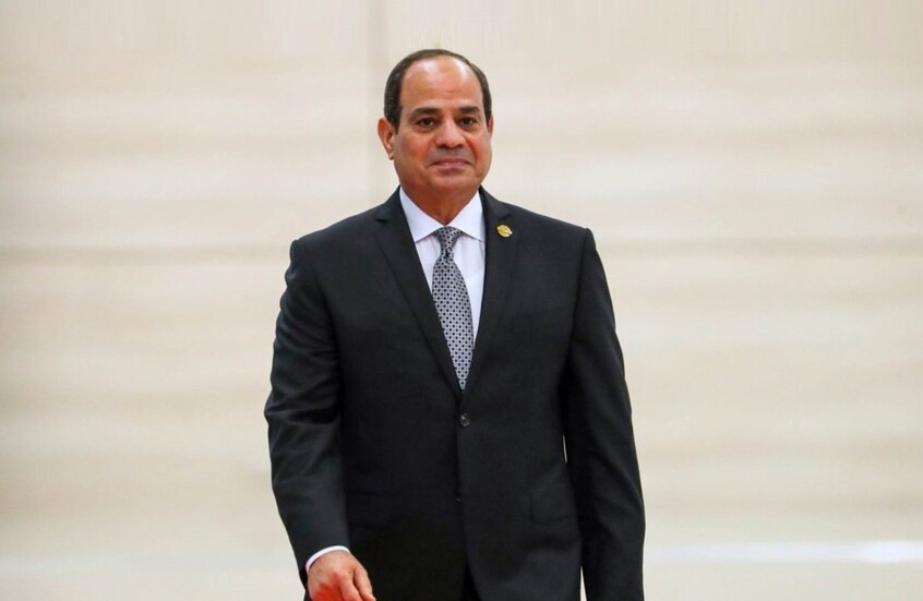 السيسي يتفقد أضخم مشروع نقل في تاريخ مصر