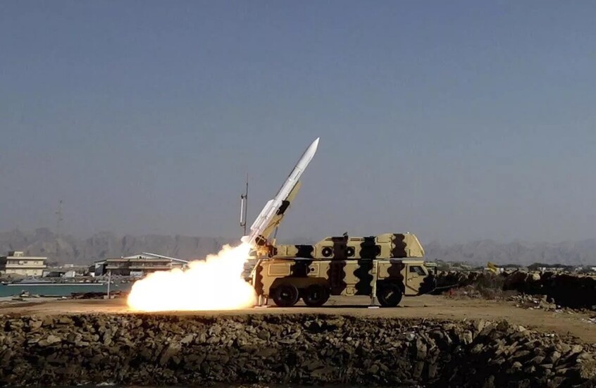 مسؤولون أمريكيون تعليقا على الهجوم الإيراني: مدمراتنا تتعرض لهجمات إيرانية أكثر شدة واستدامة