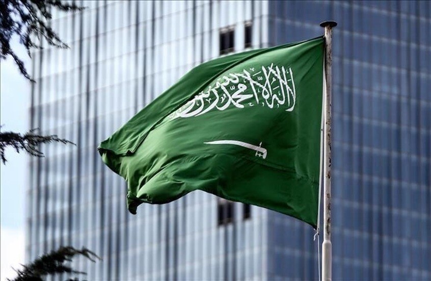 السعودية تدين بـ"أشد العبارات" الاستهدافات الإيرانية لدول الخليج وتعلن تضامنها الكامل معها