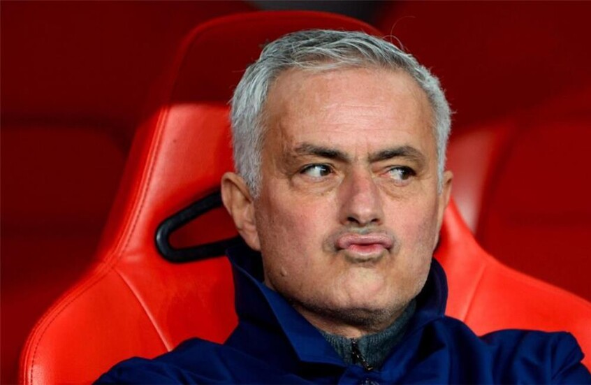 بنفيكا يحسم اتفاقه مع مدربه الجديد تمهيدا لتعاقد ريال مدريد مع مورينيو