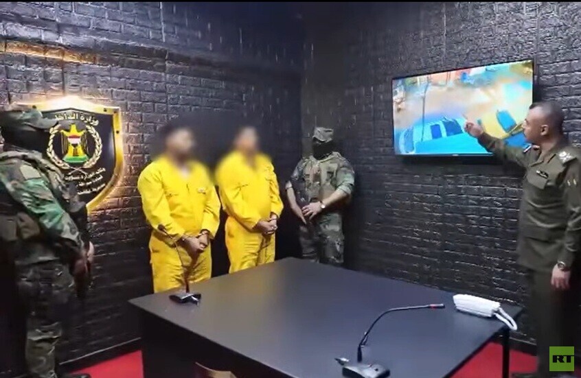 فيديو صادم.. شباب ينهون حياة خالهم بأكثر من 10 طلقات نارية في بغداد بسبب سقوط "عكال"