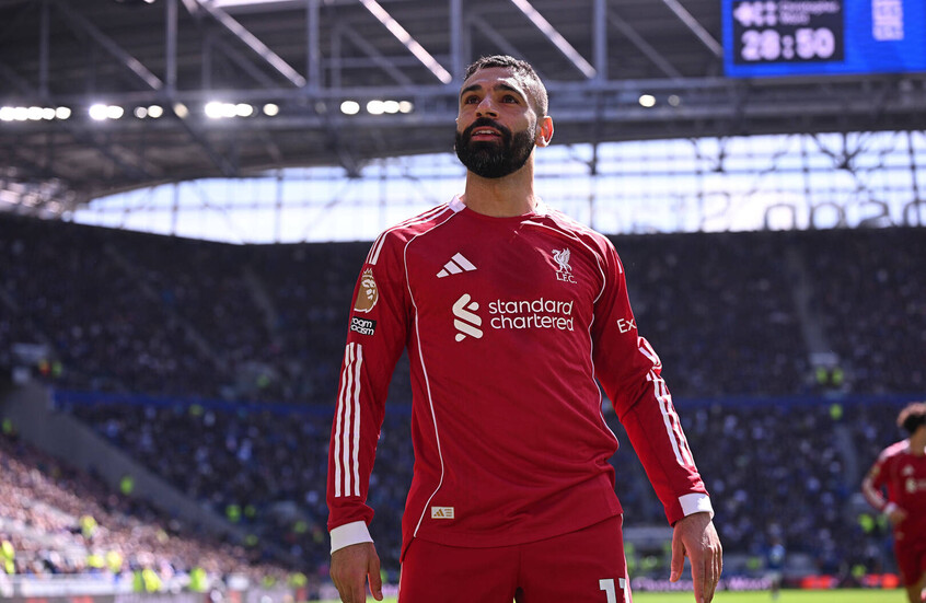 عرض تركي وطموح أوروبي يبعدان محمد صلاح عن دوري روشن